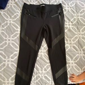 GUC Sz L Express Black Leggings